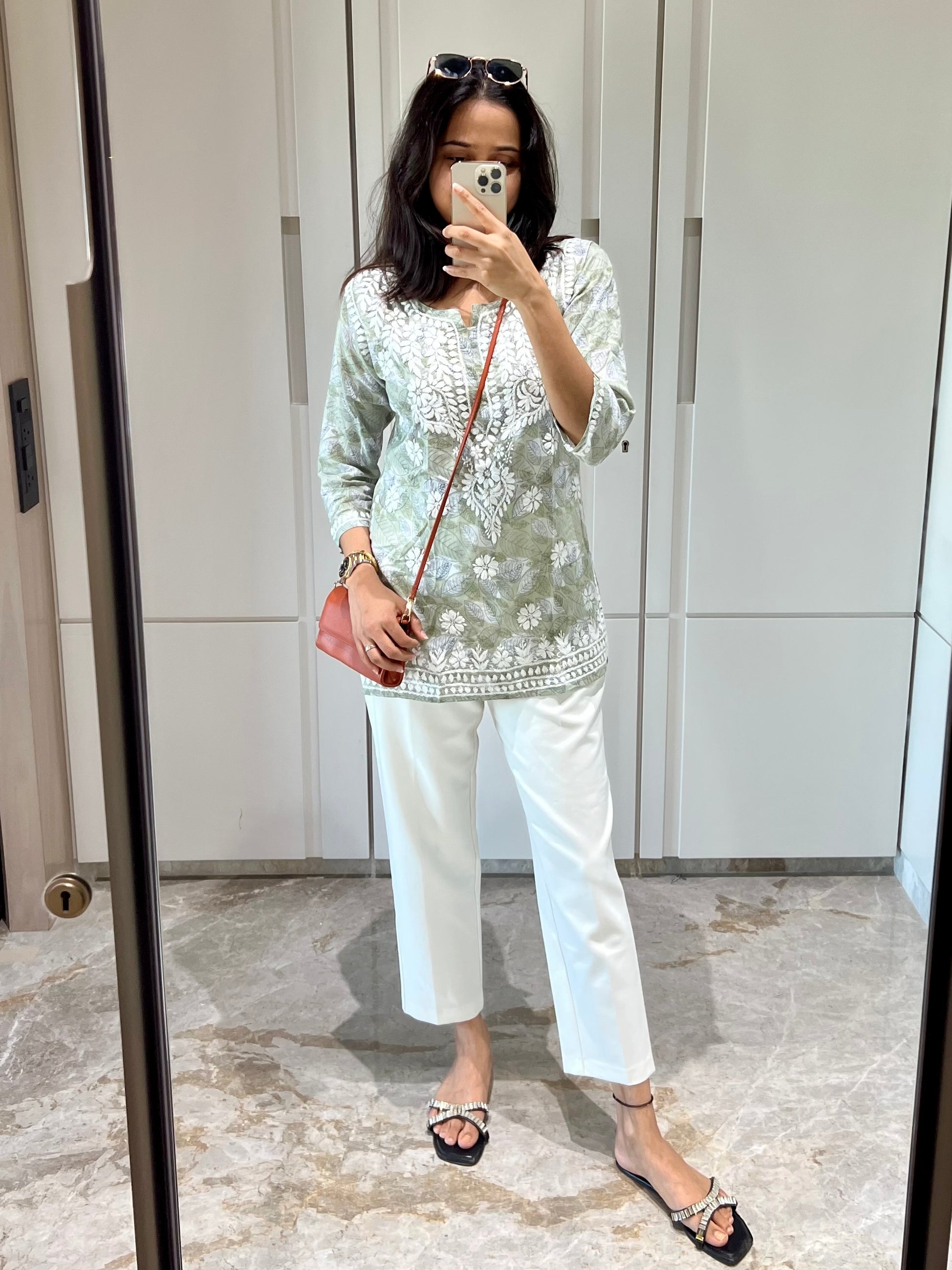 Green Chikankari Straight Mul Short Kurti - Desi Hart