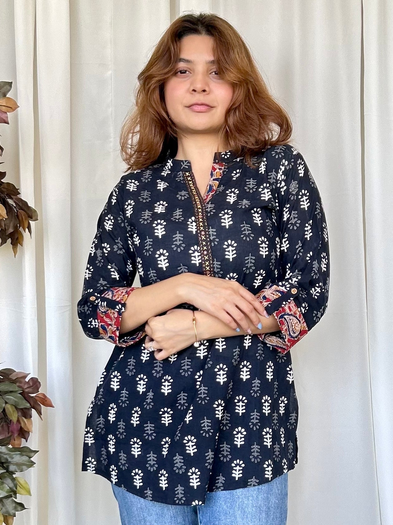 Black Hand Block Straight Cotton Short Kurti - Desi Hart